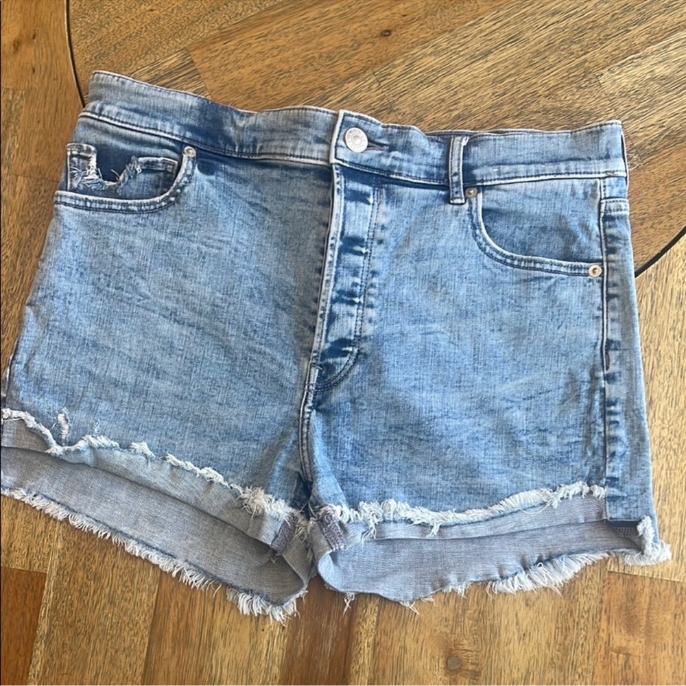 Express Shorts with Distressed‎ Frayed Hem